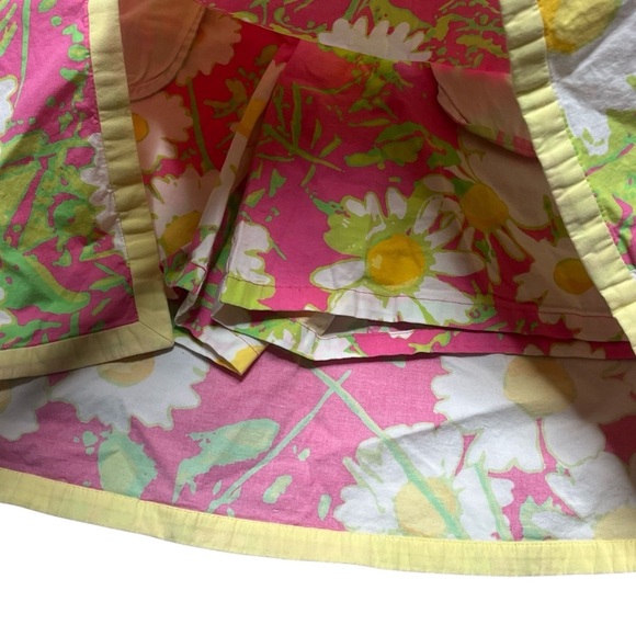 Lilly Pulitzer Skirt Skort Women's Size 2 Pink Daisy Print Yellow Trim - Picture 5 of 8